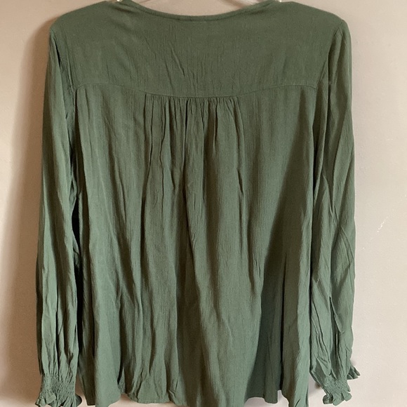 Knox Rose NWT army green blouse - Picture 4 of 6